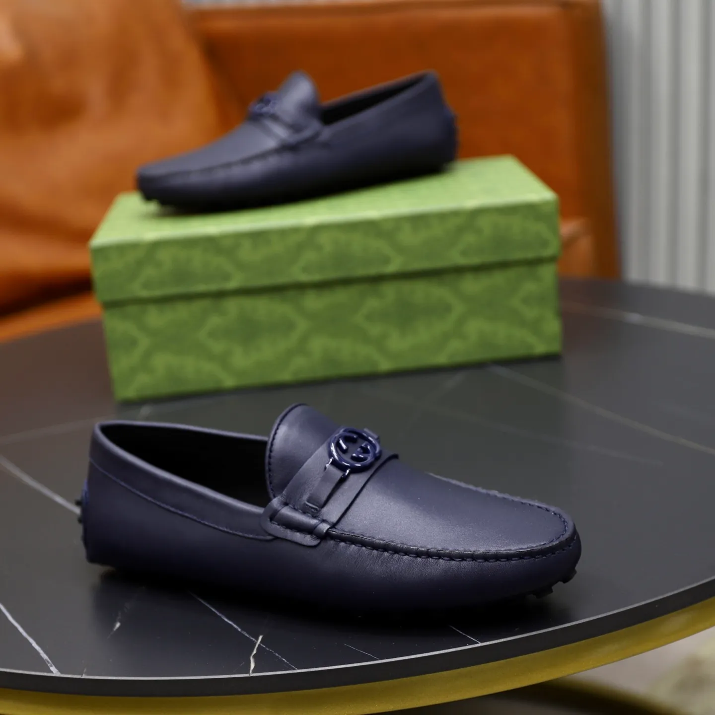 Ex-factory price: 460💰[GUCCI] Gucci ⚠️High-end men’s driving and pedal series ⚠️38-44 (customized for 45) ⚠️All original cowhide leather! Thick and soft! Made entirely of calfskin lining! Rubber sheet anti-slip beanie sole! Three-dimensional package technology! Fashionable and classic! Handicrafts! Original high quality! Feel free to compare!
